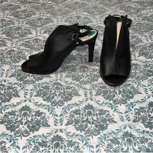 Vince Camuto heels